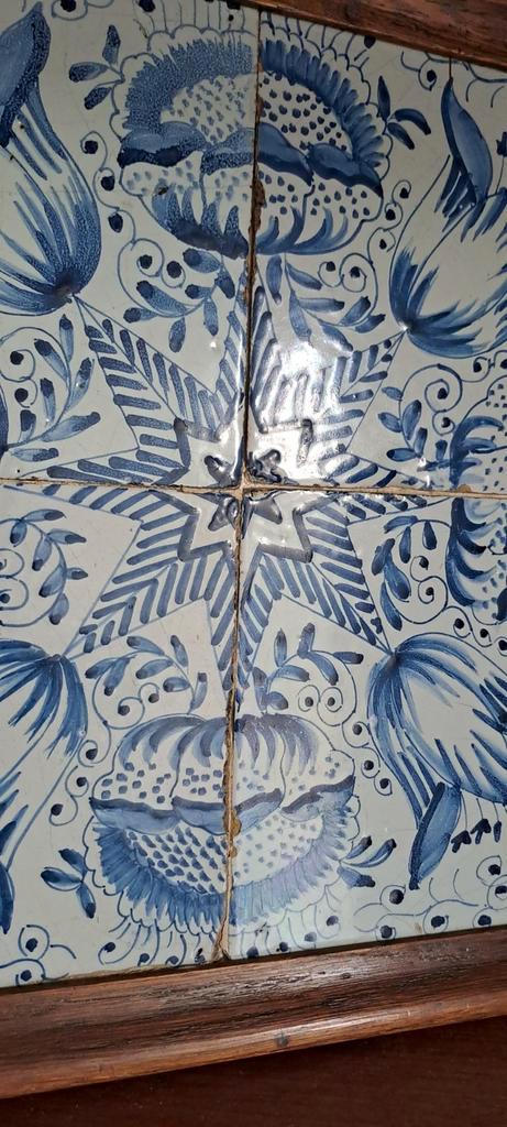 Vier blauwe 'tulp en ster' tegels vierpas Friesland?, Antiek en Kunst, Antiek | Wandborden en Tegels, Ophalen of Verzenden