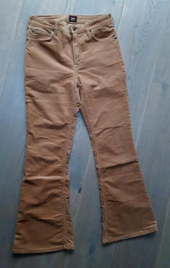 Te koop: Zo goed als nieuwe LEE broek mt: W30/ L33 Breese, Kleding | Dames, Broeken en Pantalons, Zo goed als nieuw, Maat 38/40 (M)