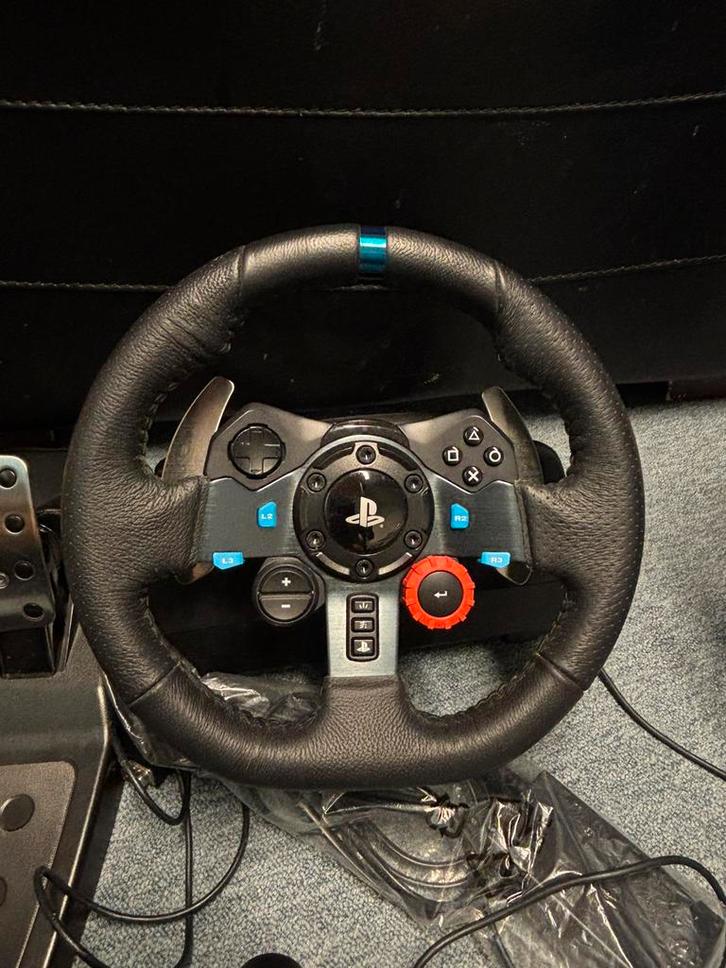 Game steering wheel, Spelcomputers en Games, Spelcomputers | Sony PlayStation Consoles | Accessoires, Zo goed als nieuw, PlayStation 1