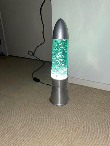 Glitter lava lamp beschikbaar voor biedingen