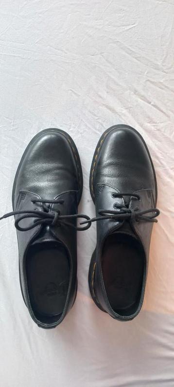 Dr Martens 40/6,5 beschikbaar voor biedingen