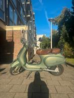 Unieke groene electrische Vespa LXV, Ophalen, Gebruikt, Maximaal 45 km/u, Elektrisch