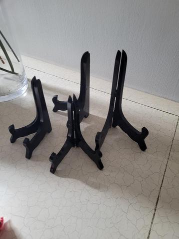 Vintage vol houten borden steunen p/st 2.95 is een vaste pr beschikbaar voor biedingen
