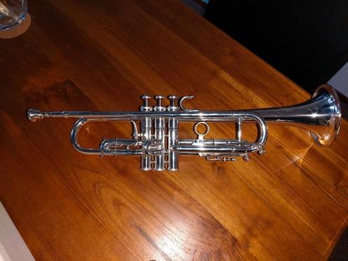 B&S trompet jaren 70, Muziek en Instrumenten, Blaasinstrumenten | Trompetten, Zo goed als nieuw, Bes-trompet, Ophalen