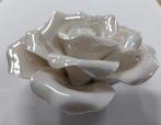 Set van 2 witte rozen van keramiek, elk 9x9 cm, Verzamelen, Ophalen of Verzenden, Nieuw, Dier