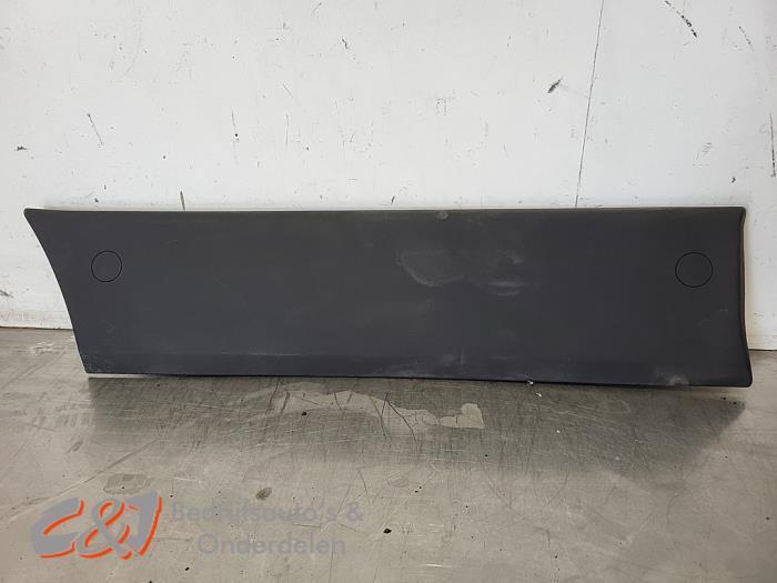 Sierstrip van een Iveco Daily, Auto-onderdelen, Carrosserie en Plaatwerk, Overige automerken, Gebruikt, 3 maanden garantie, Ophalen of Verzenden