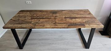 Indonesisch boothout tafel , mooie tafel beschikbaar voor biedingen