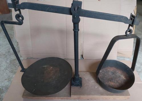 Te koop: antieke weegschaal, Antiek en Kunst, Antiek | Gereedschap en Instrumenten, Ophalen