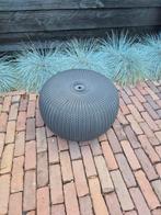 Mooie grijze tuinpoef kunststof, Ophalen of Verzenden