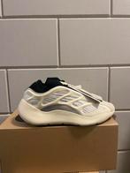 Yeezy 700 azael eu 42, Kleding | Heren, Schoenen, Verzenden, Nieuw