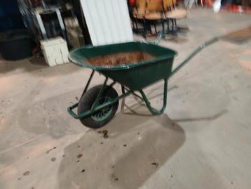 2 Kruiwagens - Gebruikt prima inzetbaar  beschikbaar voor biedingen