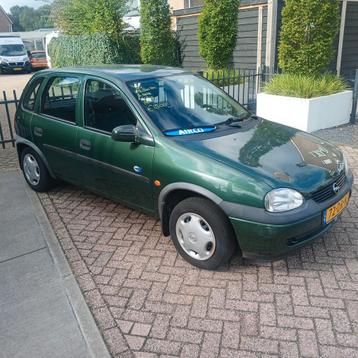 Opel  Corsa 1.2 16V 5 deurs, airco , eerste eigenaar!,  beschikbaar voor biedingen