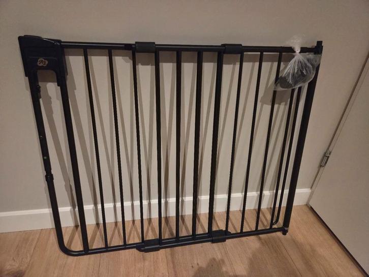 A3 Babydoor traphek - Zwart - Veilig en stevig!, Kinderen en Baby's, Traphekjes, Gebruikt, Klemhekje, Metaal of IJzer, 115 cm of meer