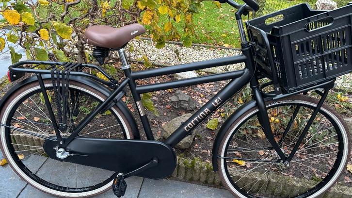 26 inch Matzwarte Jongensfiets Cortina U4 Transport 3V, Fietsen en Brommers, Fietsen | Jongens, Zo goed als nieuw, 26 inch of meer
