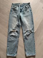 Leuke MOM jeans van Pull & Bear mt 38, Kleding | Dames, Spijkerbroeken en Jeans, Blauw, Ophalen of Verzenden, Zo goed als nieuw