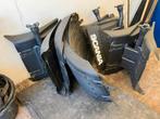 Diverse Scania Spatborden en steunen, Ophalen, Gebruikt, Carrosserie en Plaatwerk
