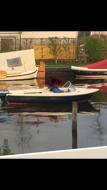 Tour bootje beschikbaar voor biedingen