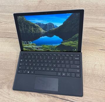 Surface Pro (5th gen) 128GB - 4GB Windows 10 beschikbaar voor biedingen