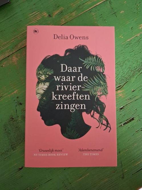 Delia Owens - Daar waar de rivierkreeften zingen, Boeken, Literatuur, Zo goed als nieuw, Nederland, Ophalen of Verzenden