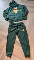 Mooi donkergroen joggingpak van Winnie the pooh maat M/L, Maat 38/40 (M), Primark, Ophalen of Verzenden, Zo goed als nieuw