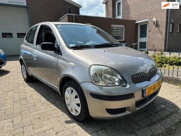 Toyota Yaris 1.3 VVT-i Idols *NIEUWE APK* AIRCO beschikbaar voor biedingen