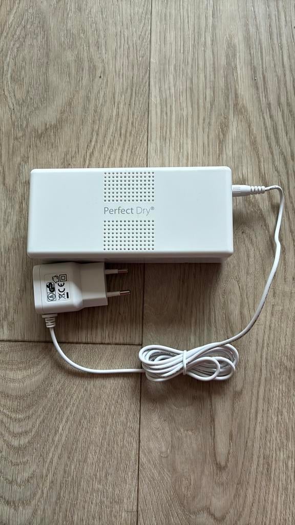 Perfect Dry elektrische droogdoos voor hoortoestellen, Ophalen of Verzenden, Zo goed als nieuw