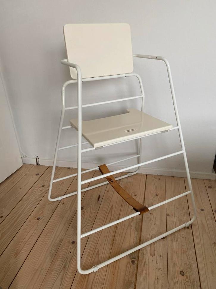Tower Chair Kinderstoel - Scandinavisch Design, Kinderen en Baby's, Kinderstoelen, Gebruikt, Meegroeistoel, Gordel(s), Ophalen