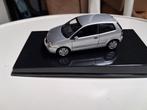 Volkswagen polo 9n, Hobby en Vrije tijd, Modelauto's | 1:43, Ophalen of Verzenden, Zo goed als nieuw, Auto, MiniChamps