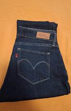 Levi's jeans dames zgan, Kleding | Dames, Blauw, Overige jeansmaten, Ophalen of Verzenden, Zo goed als nieuw