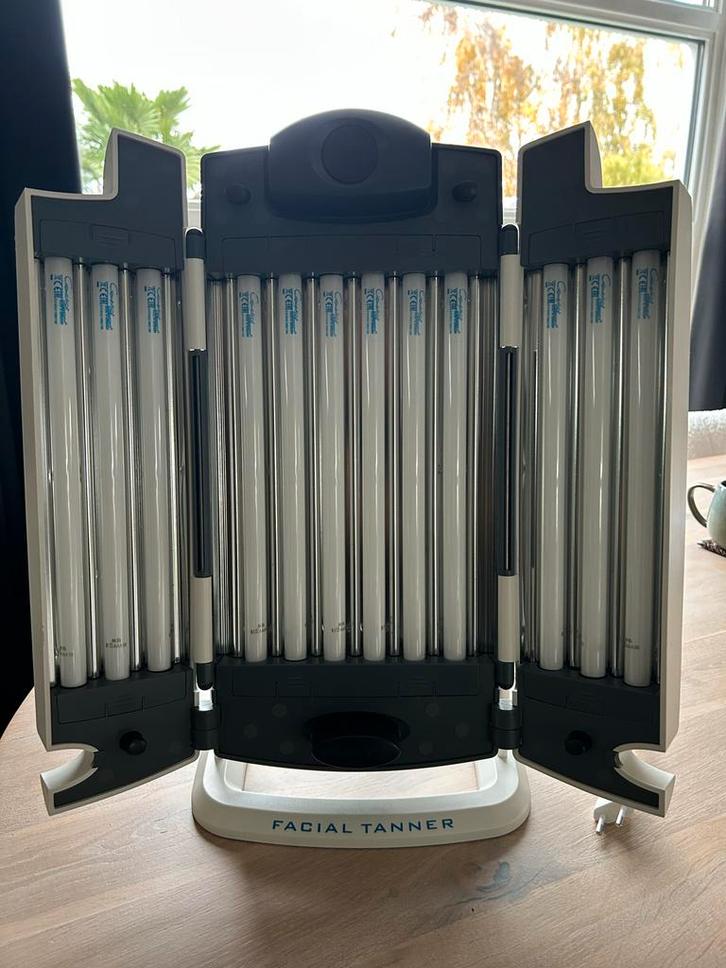 BBWC Gezichtsbruiner 9212, Witgoed en Apparatuur, Zonnebanken en Gezichtsbruiners, Gebruikt, Gezichtsbruiner, 10 tot 15 lampen