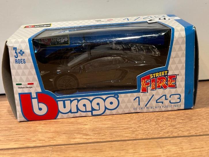 Sinterklaas! Lamborghini 1:43 Gallardo Murcielago Diablo, Hobby en Vrije tijd, Modelauto's | 1:43, Gebruikt, Auto, Overige merken