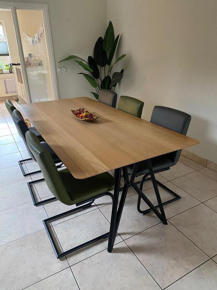 Eiken eettafel 220x100cm - Stalen poten, Huis en Inrichting, Tafels | Eettafels, Zo goed als nieuw, 100 tot 150 cm, 200 cm of meer