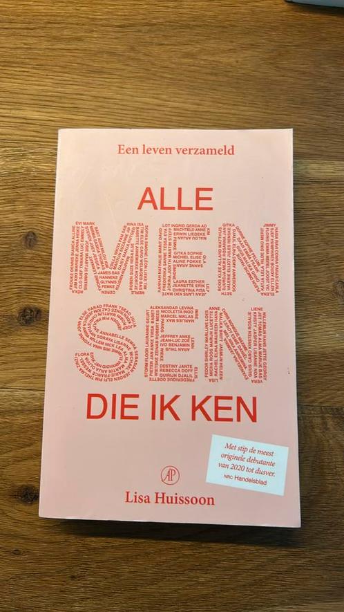 Lisa Huissoon - Alle mensen die ik ken, Boeken, Overige Boeken, Zo goed als nieuw, Ophalen of Verzenden