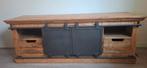 Houten TV-meubel met schuifdeuren, Gebruikt, 100 tot 150 cm, Industrieel, 25 tot 50 cm