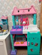 Gabby dollhouse keuken, ijssalon en knuffels, Ophalen, Zo goed als nieuw, Toebehoren