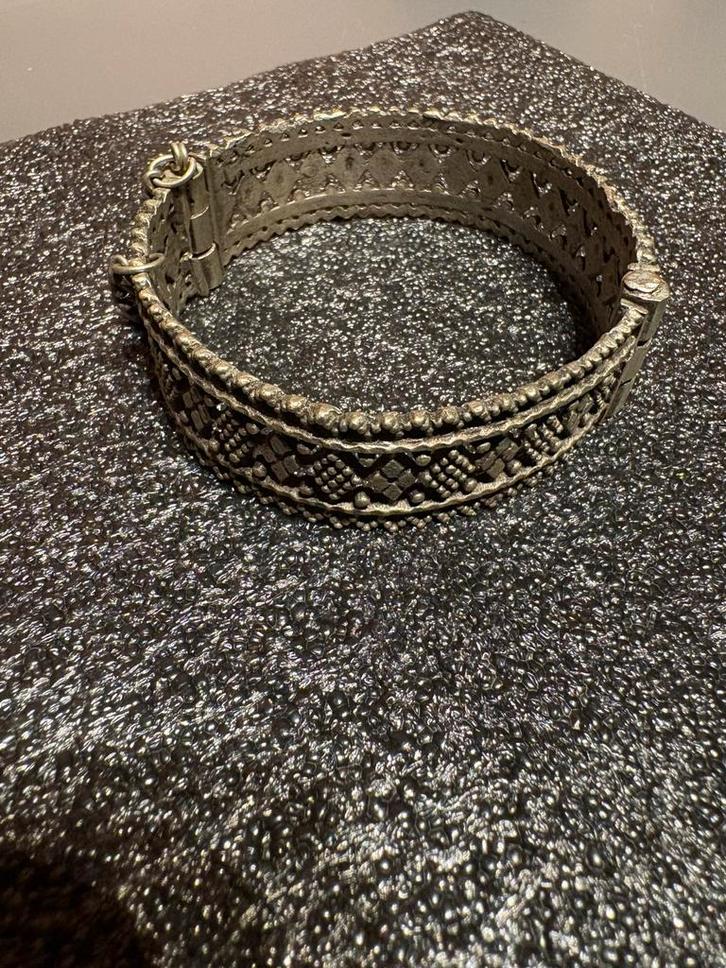 Zware vintage armband (55,6 g) – niet-magnetisch , sieraad, Sieraden, Tassen en Uiterlijk, Armbanden, Zo goed als nieuw, Zilver