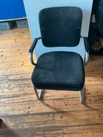 Paul Schuitema fana paperclip stoelen, Ophalen, Gebruikt