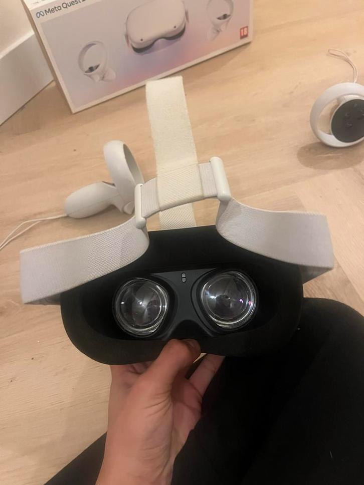 Meta Quest 2 VR bril - Zo goed als nieuw!, Spelcomputers en Games, Virtual Reality, Zo goed als nieuw, Pc, VR-bril, Ophalen of Verzenden