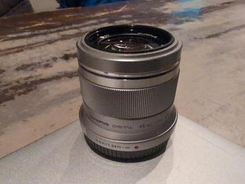Olympus 45mm f/1.8 Lens beschikbaar voor biedingen