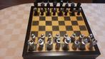 bordspel schaakbord schaken chess metalen pionnen fraai, Hobby en Vrije tijd, Gezelschapsspellen | Bordspellen, Een of twee spelers