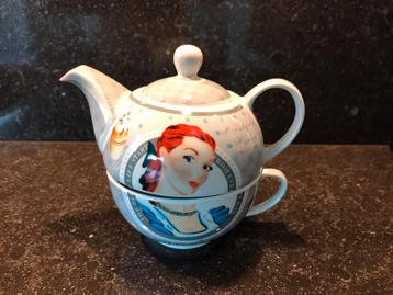 La cuisine de maman. Eenpers. theepot/kopje ineen beschikbaar voor biedingen