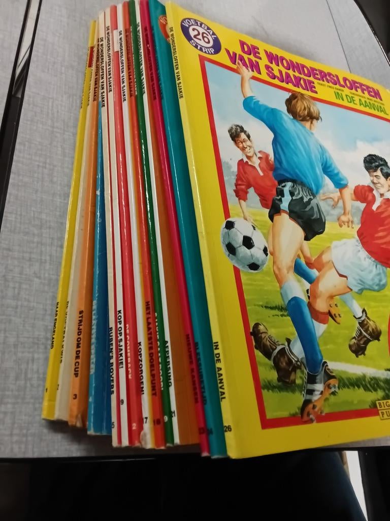 11 stripboeken van de Wondersloffen van Sjakie, Meerdere stripboeken, Ophalen of Verzenden, Gelezen