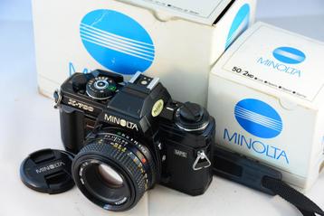 Minolta X-700 met 50mm/2.0 NEAR MINT ICONISCHE CAMERA beschikbaar voor biedingen