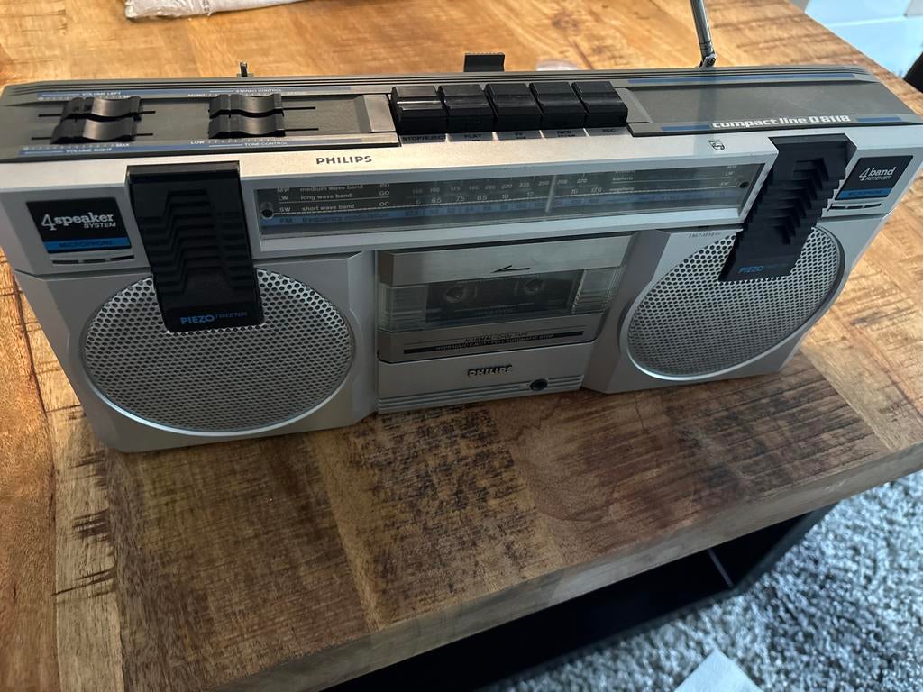 Philips Compact Line D8118 Radio Cassette Recorder, Audio, Tv en Foto, Radio's, Ophalen of Verzenden, Gebruikt, Radio, Met cd-speler