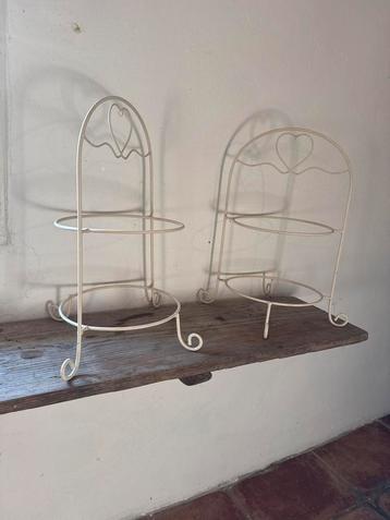 2 Brocante Etagères - Romantisch Design beschikbaar voor biedingen