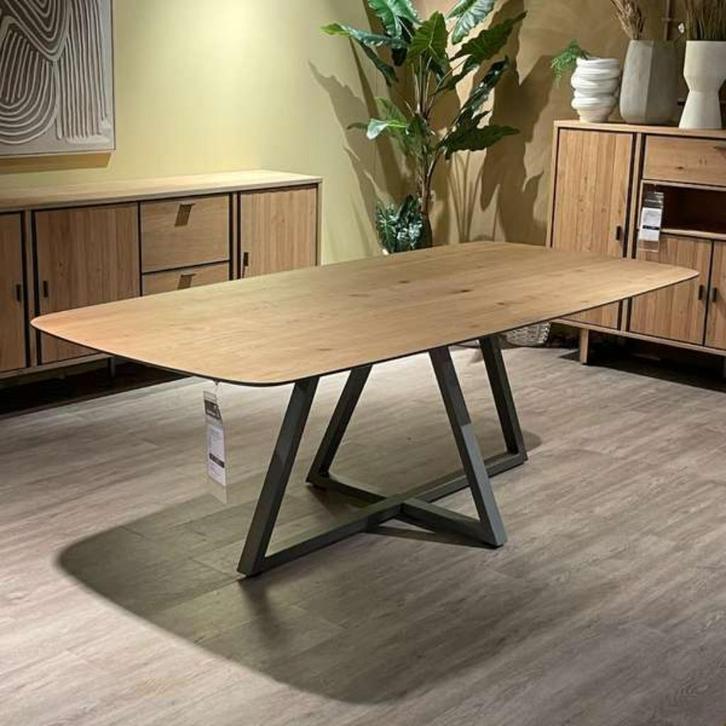 Eetkamertafel Shimanto Henders en Hazel, Huis en Inrichting, Tafels | Eettafels, Nieuw, 100 tot 150 cm, 200 cm of meer, Vijf personen of meer