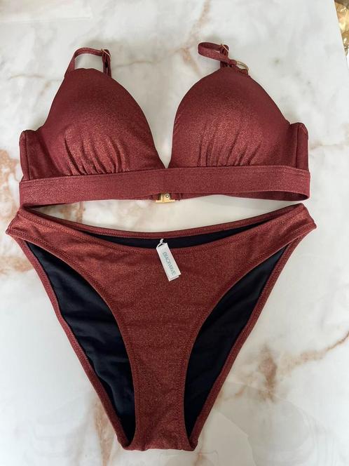 Beachwave bikini nieuw bruin goud maat 40 42, Kleding | Dames, Badmode en Zwemkleding, Nieuw, Bikini, Bruin, Ophalen of Verzenden