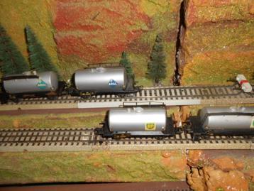 Märklin 4500 2x en 4900 2x ketelwagons BP en Aral,  zilverkl beschikbaar voor biedingen