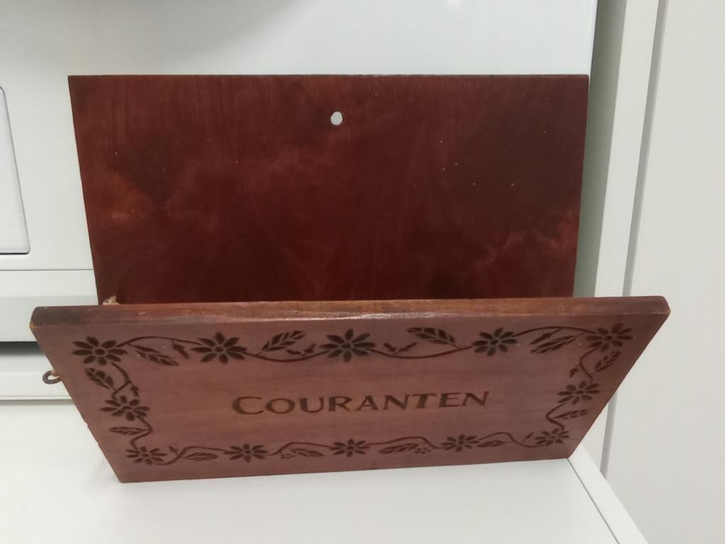 Vintage wand lectuur bak, Huis en Inrichting, Woonaccessoires | Krantenbakken en Lectuurbakken, Ophalen of Verzenden