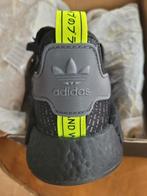 adidas NMD R1 Foot Locker Exclusive Boost Kicks Nike, Ophalen of Verzenden, Zo goed als nieuw